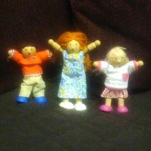 PlanToys Wooden Doll Family, Caucasian (set of 3)